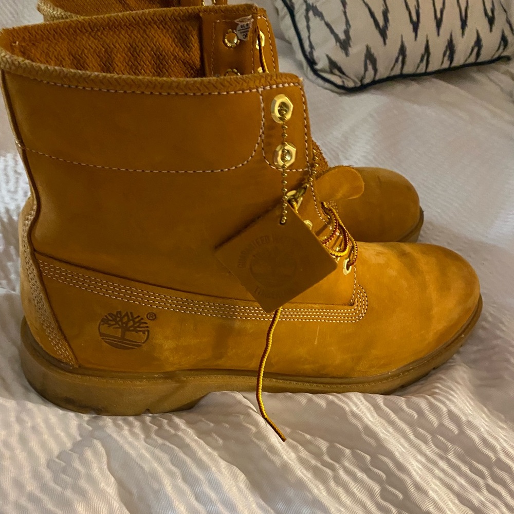 New pair of timberland boots